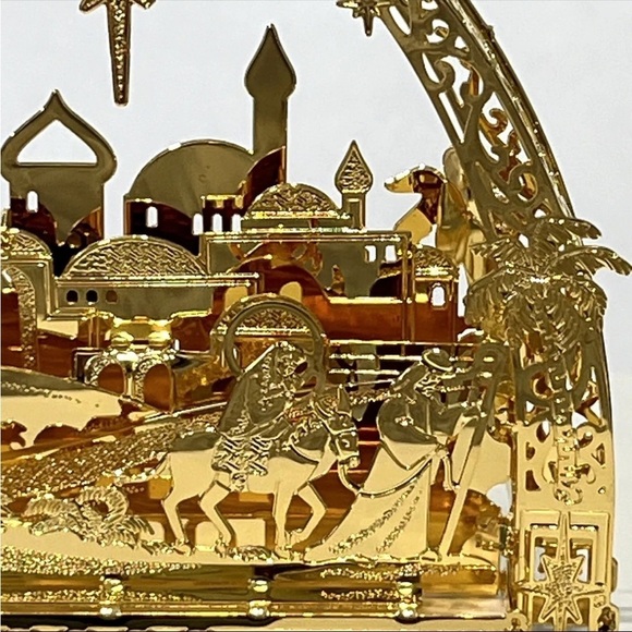 Bethlehem 2000 Danbury Mint 23KT Annual Gold Electroplate Ornament w/Box - Picture 7 of 11